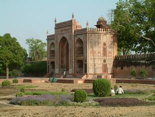 agra (374)