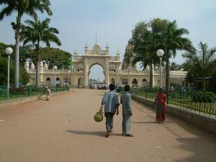 Mysore 3-14-05 086