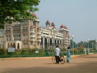 Mysore 3-14-05 089