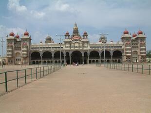 Mysore 3-14-05 115