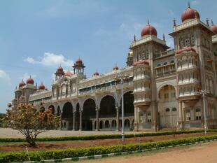 Mysore 3-14-05 121