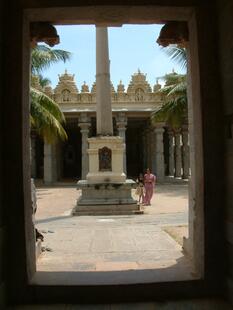 Mysore 3-14-05 137