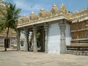 Mysore 3-14-05 147